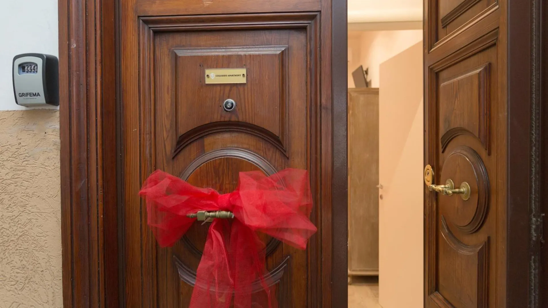 Colosseo Apartments And Rooms - Rome City Centre 0*,  Italy