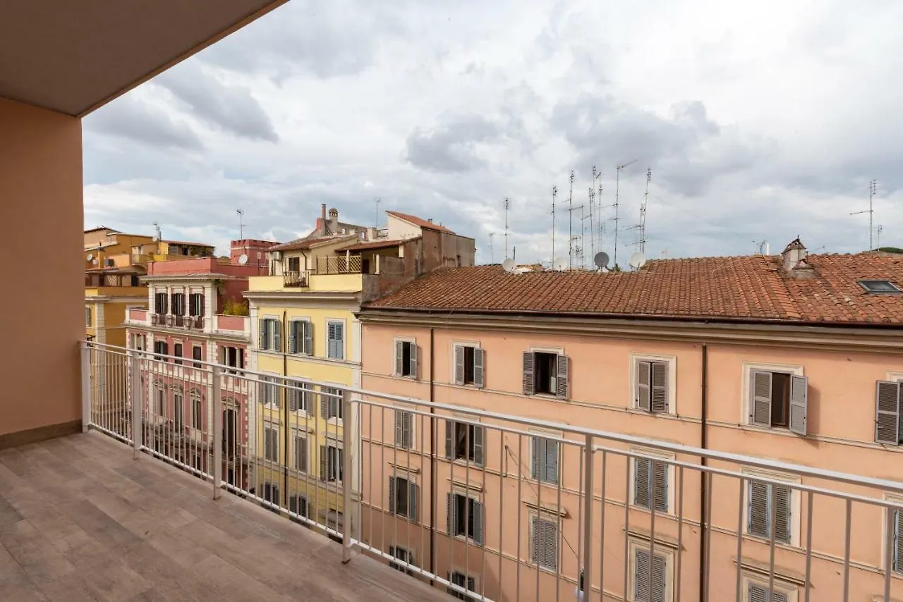 Colosseo Apartments And Rooms - Rome City Centre